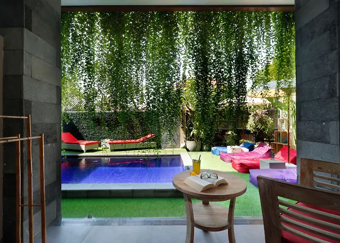 Vansari Hotel 3*